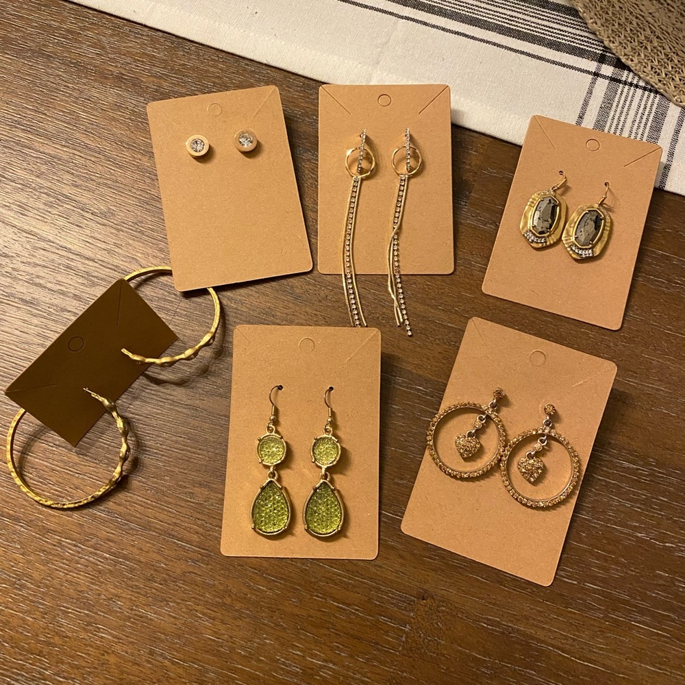 Bundle of gold earrings